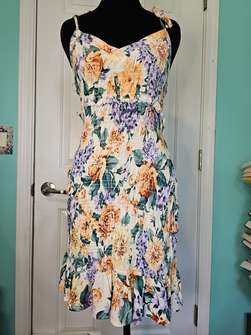 Express Floral Tie-Shoulder Smocked Sundress in Cream and Orange Size M